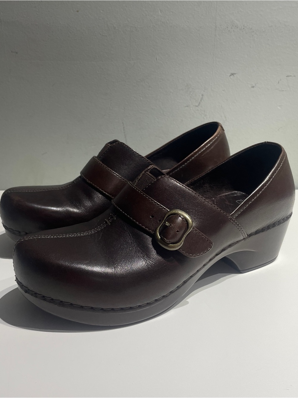 DANSKO Tamera Brown Leather Buckle Clogs Slip On Work Shoes